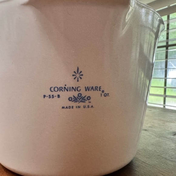 Vintage CorningWare Measuring Bowl, Blue Cornflower Pattern P55-B - Picture 11 of 15